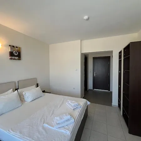 Persani Hotel-free Parking Sluneční pobřeží