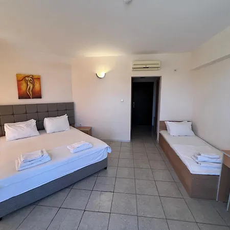 Persani Sunny Beach Готель 2*