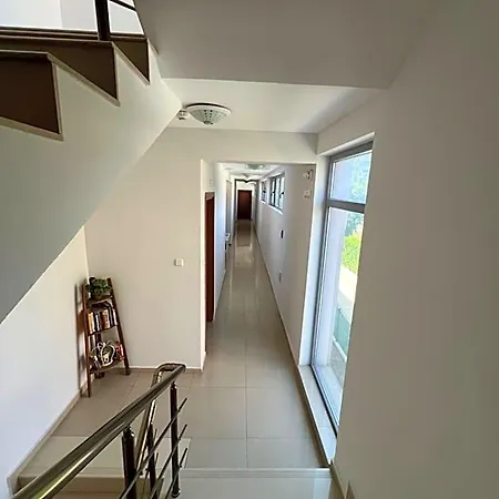 Persani Sunny Hotel